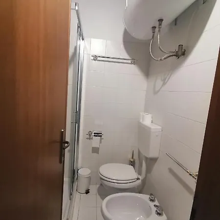Appartamento Casa Sasso Tavernola Bergamasca Esterno foto