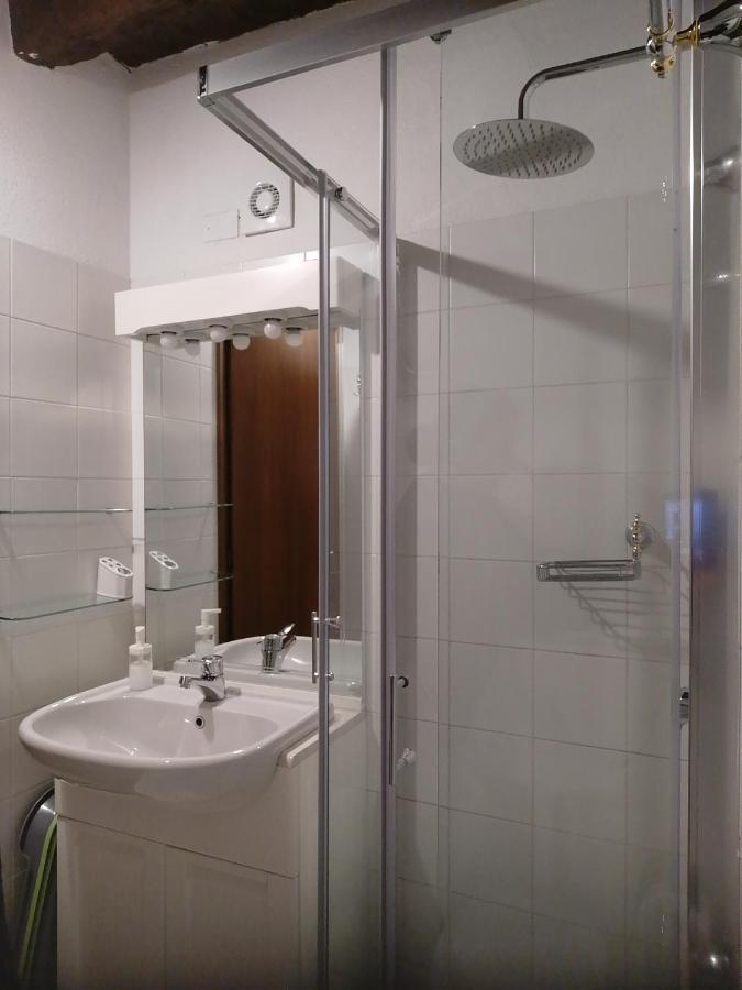 Apartment Casa Sasso Tavernola Bergamasca