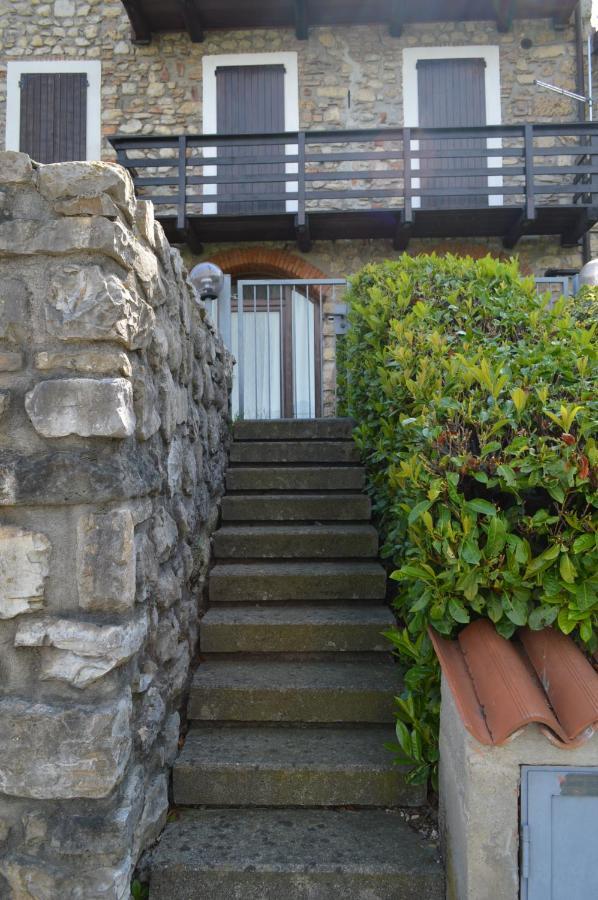 Apartment Casa Sasso Tavernola Bergamasca